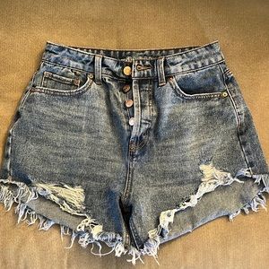 Cute jean shorts